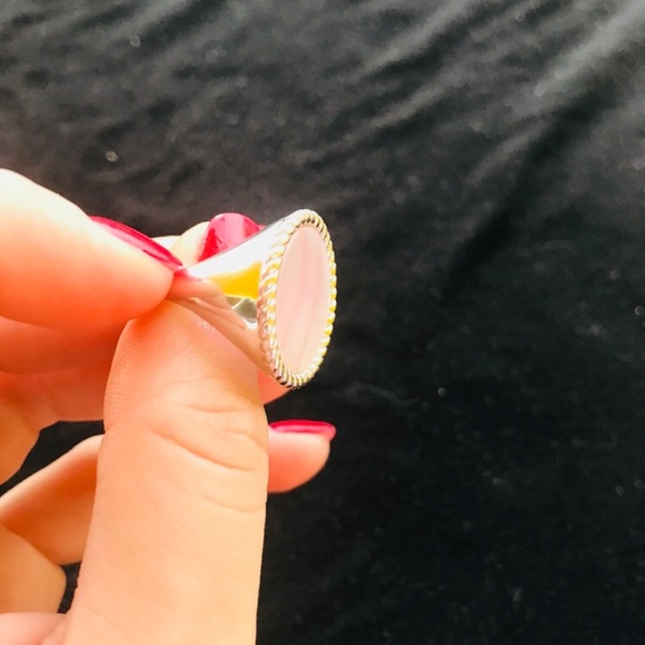 Mother of pearl ring - Picture 4 of 4